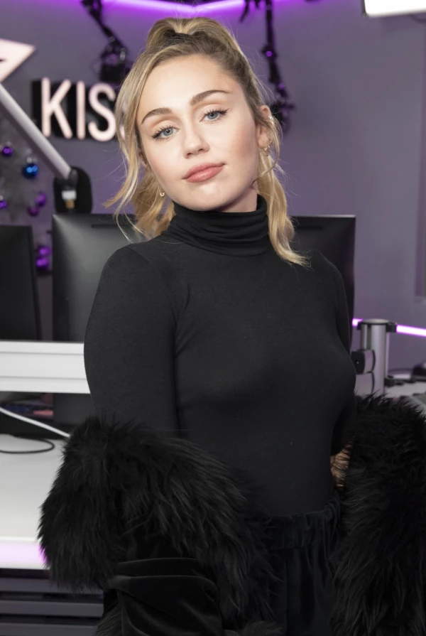 Miley Cyrus and Mark Ronson Visit KISS FM