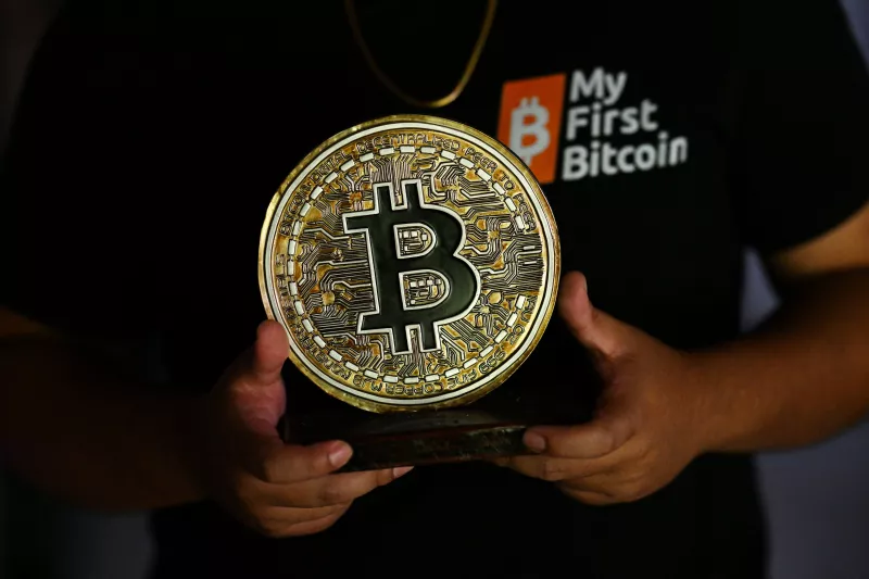 El Salvador ha ganado 443 mdd por alza del bitcoin desde 2021