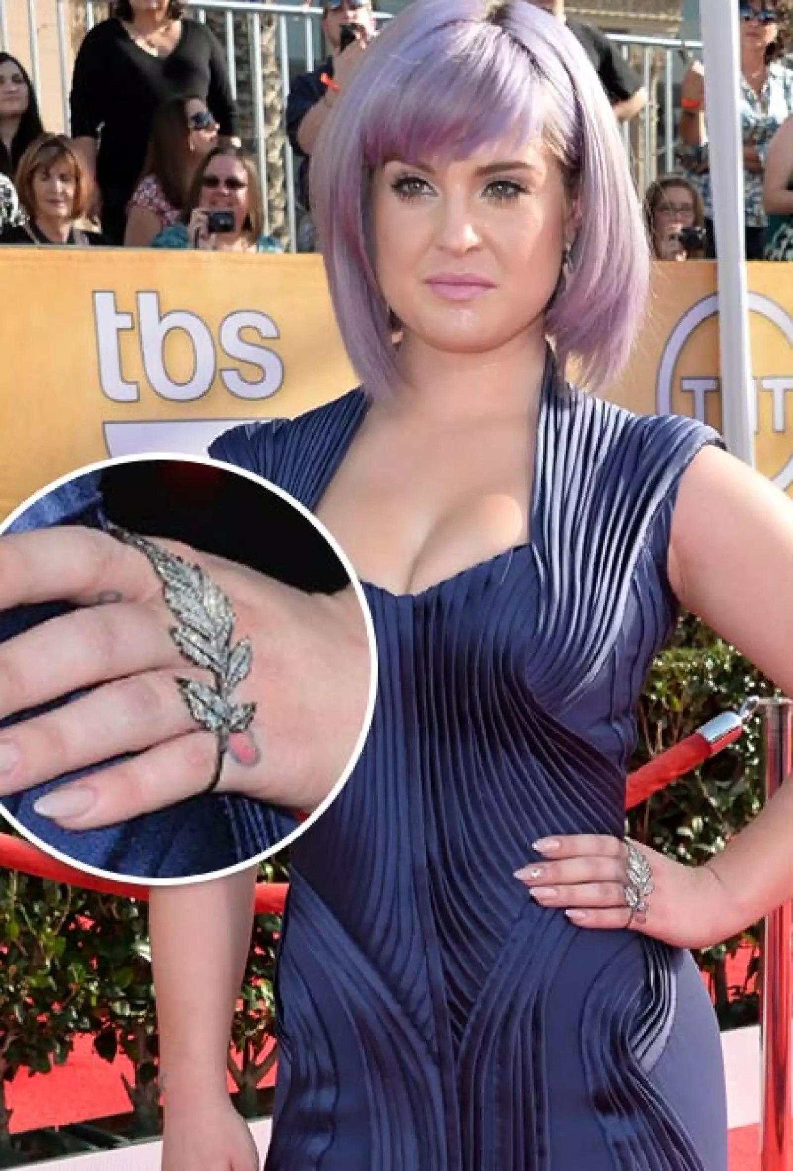 En los SAG, la conductora y cantante lució este original hand cuff de diamantes en forma de hoja de Colette.