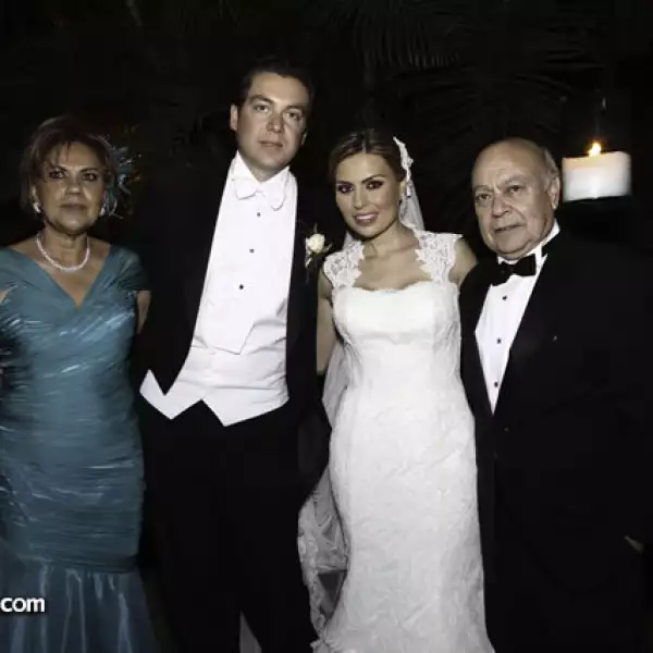 Leticia Ángel, Rodrigo González, Ale Hernández y Alfonso Hernández