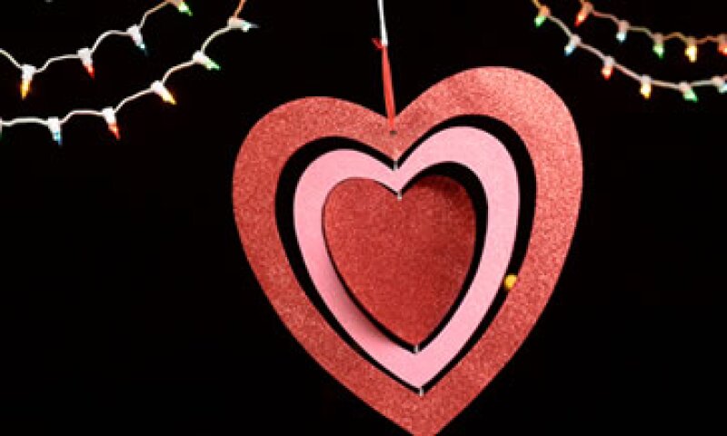 Las tiendas de Apple y Google publican sus mejores aplicaciones para el romance. (Foto: Getty Images)