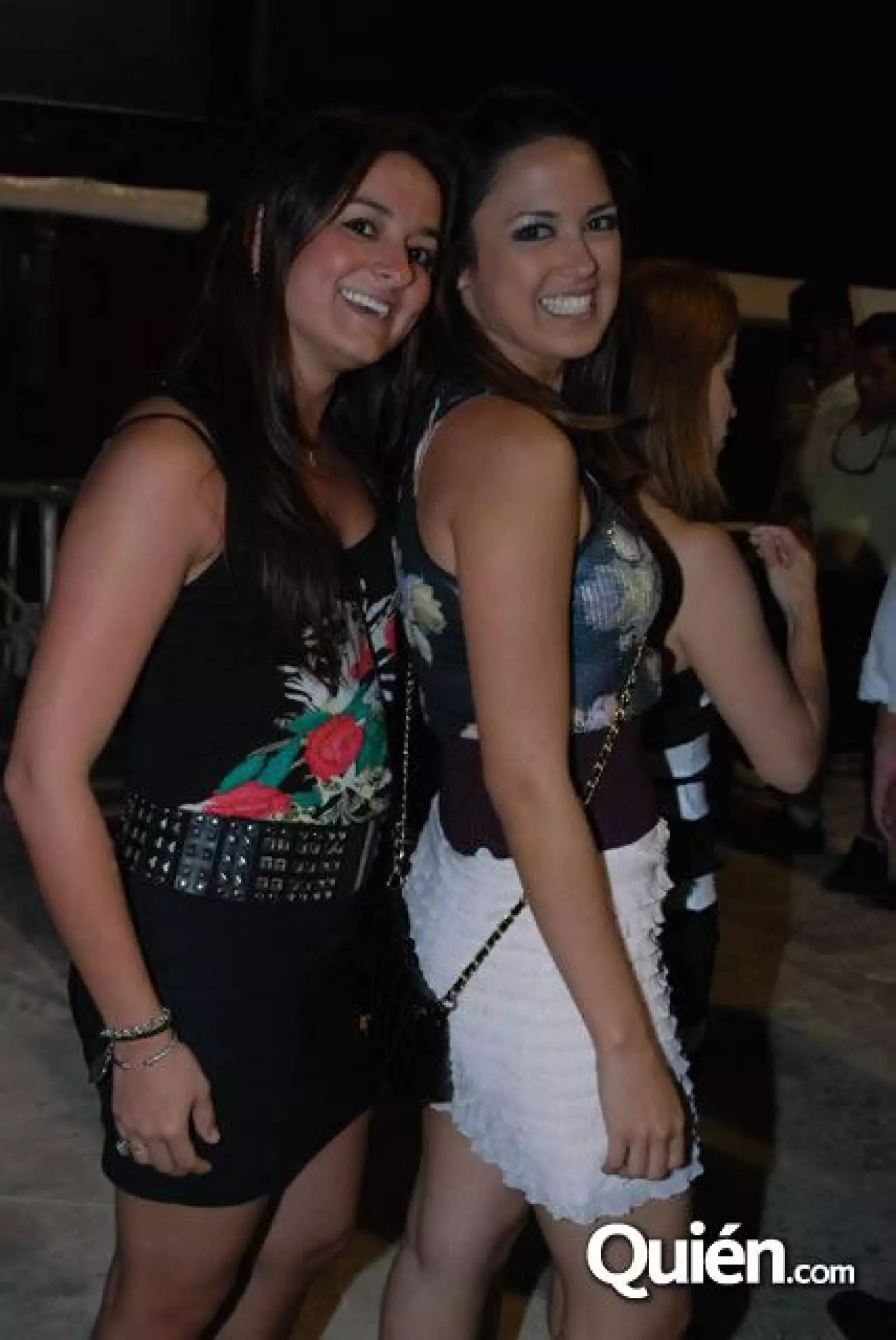 Fiesta en yate de Marcos Constandse