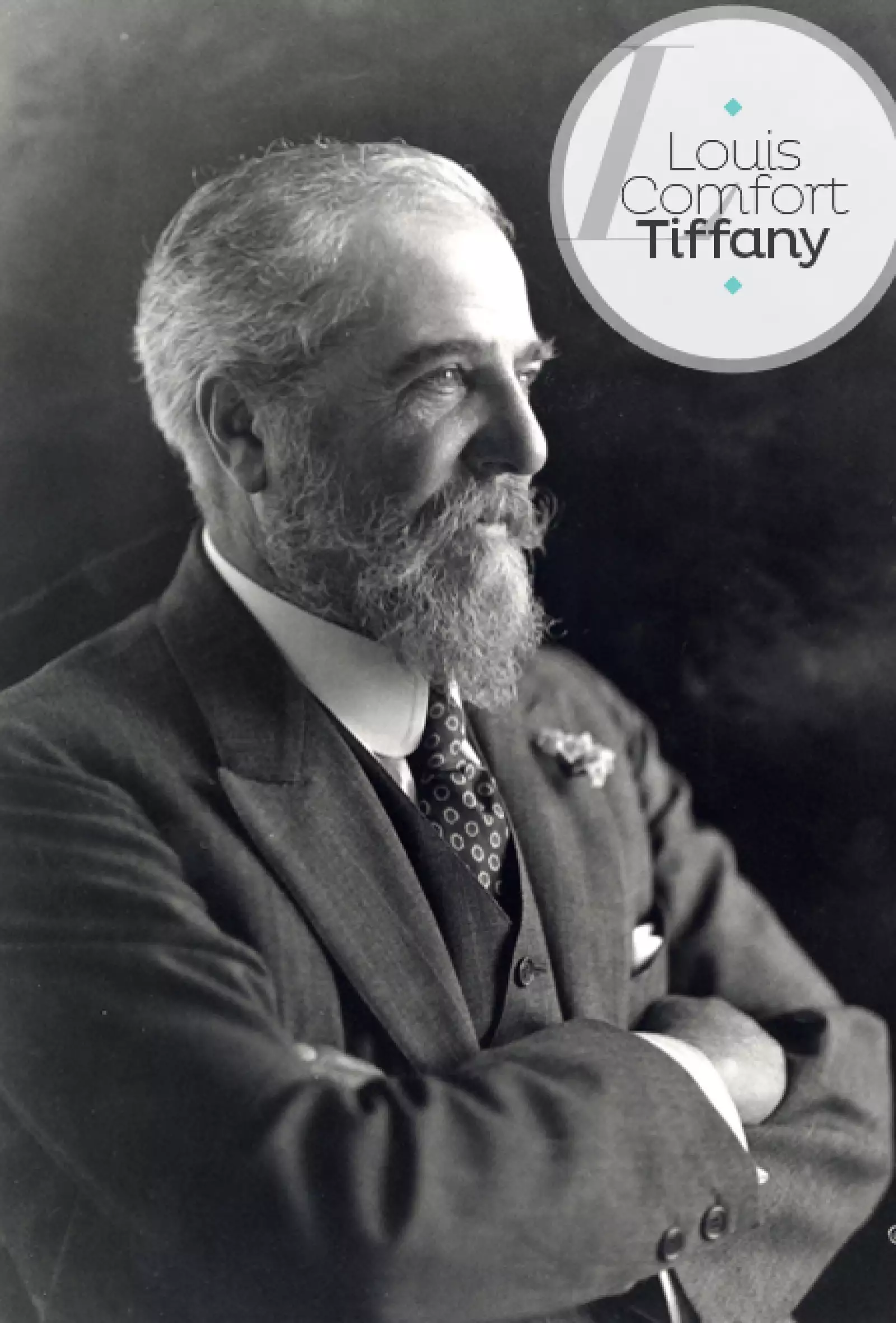 En  1902 Louis Comfort Tiffany, hijo del fundador de Tiffany & Co. (Charles Tiffany), se convirtió en el primer director de arte de la compañía. Este lideró en la escena mundial el movimiento Art Nouveau.