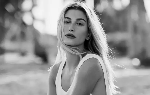 HAILEY-BIEBER-ELLE-USA
