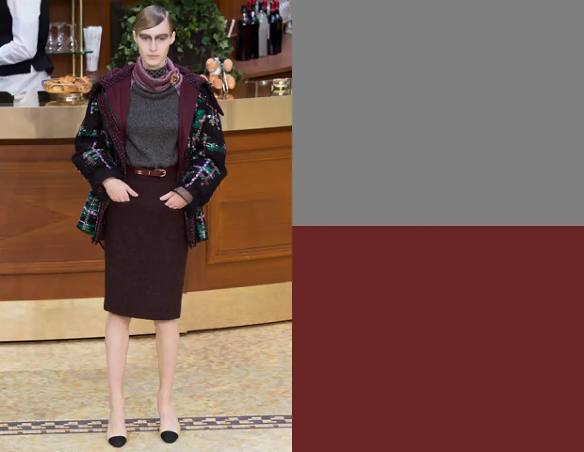 Chanel propone complementar borgoña y gris.