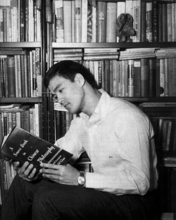 Bruce lee