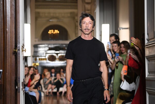 Valentino : Runway - Paris Fashion Week - Haute Couture Fall Winter 2018/2019