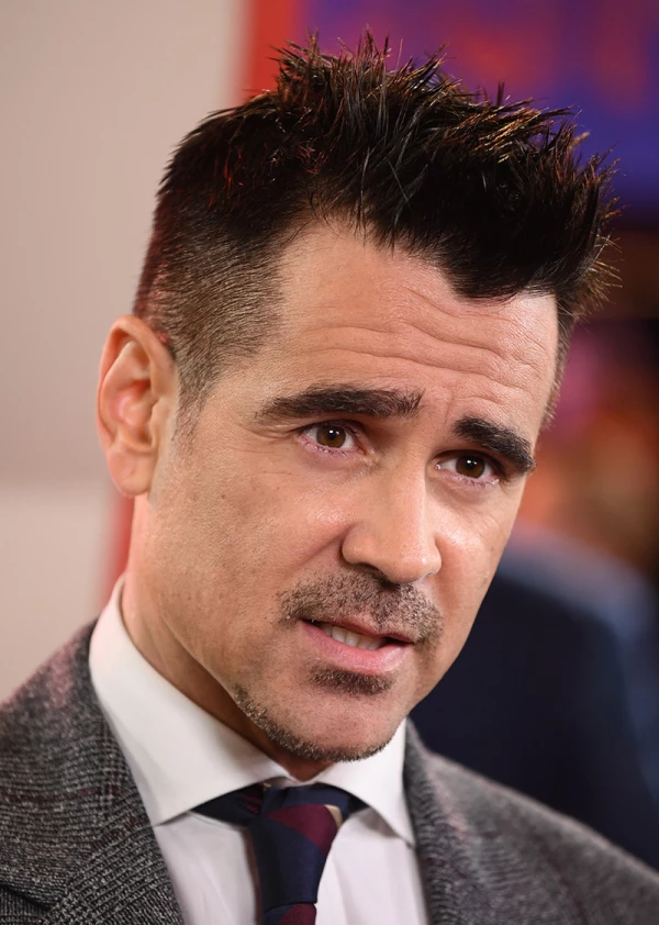 Danny DeVito dice que su actuación como pingüino fue mejor que la de Colin Farrell