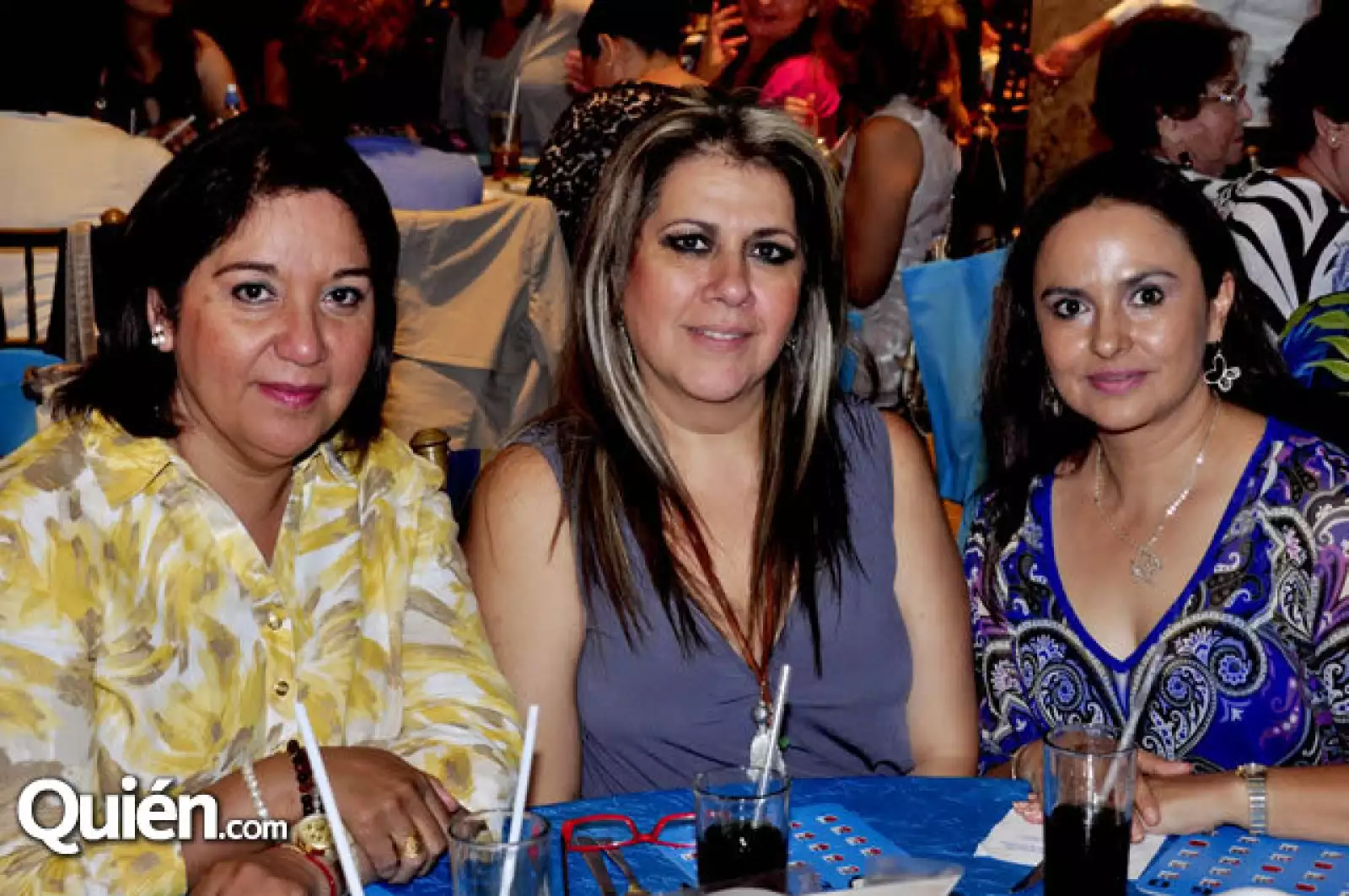 Mary de Martínez, Rebecca de Molano y Gaby Ambriz