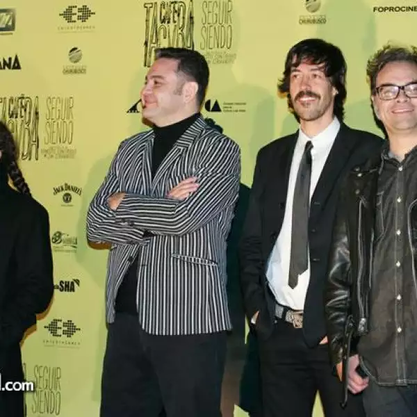 Alfombra Roja Cafe Tacvba