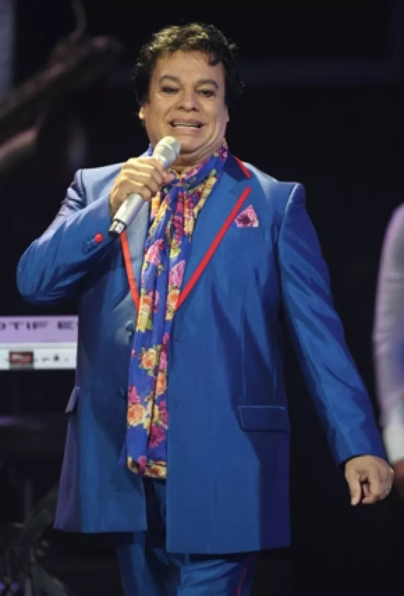 El cantante se encuentra hospitalizado en el Hospital Southern Hills de Las Vegas debido un cuadro de neumonía.