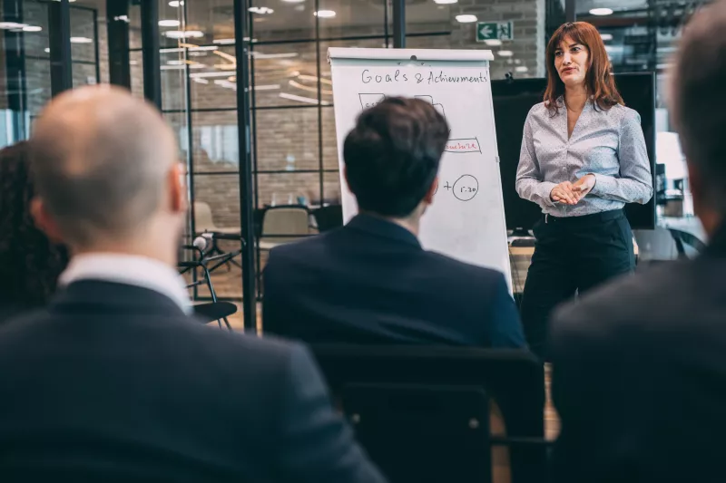 Capacitar al talento.