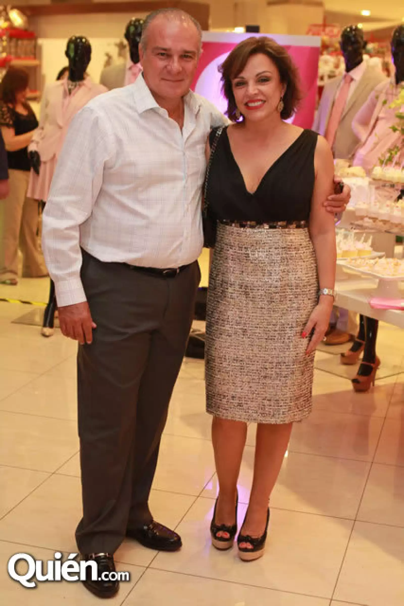 Plácido González y Claudia Sada de González