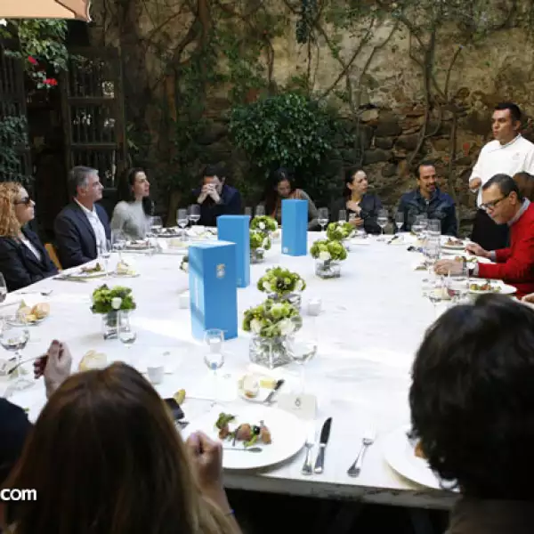 Comida Casa Dragones