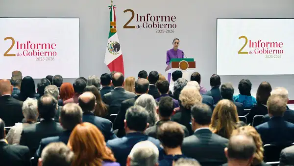 La presidenta Claudia Sheinbaum ofrece su Segundo Informe de Gobierno frente a integrantes de su gabinete, gobernadores y empresarios. 
