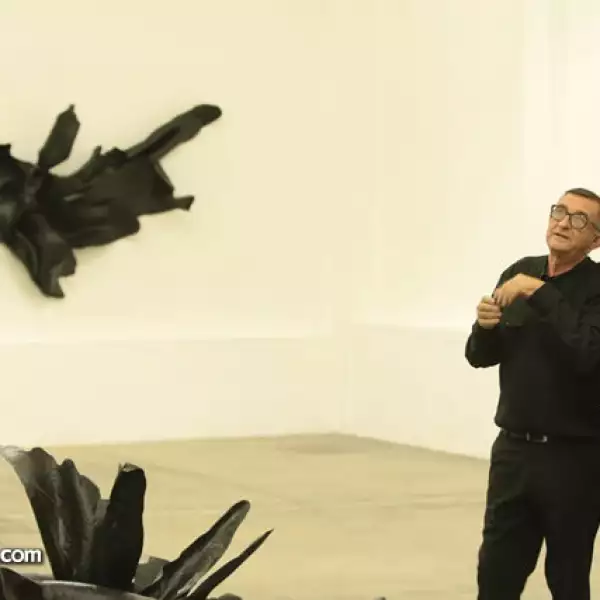 Luis Adelantado,Claudia Peña