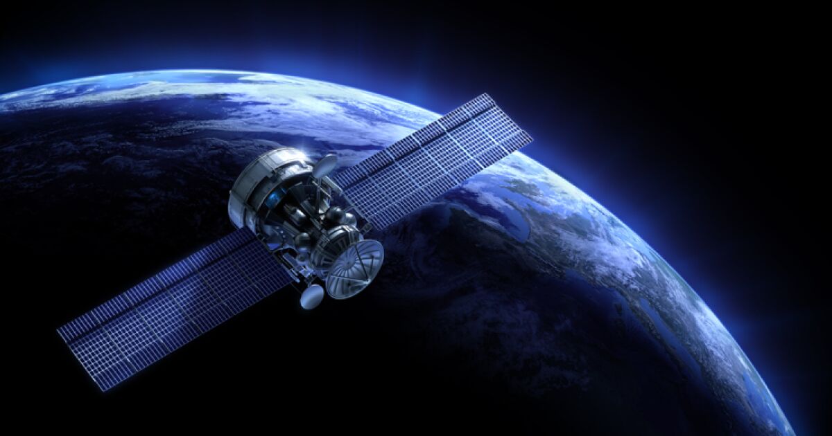 Amazon contrató a empleados de Facebook para su proyecto de internet satelital