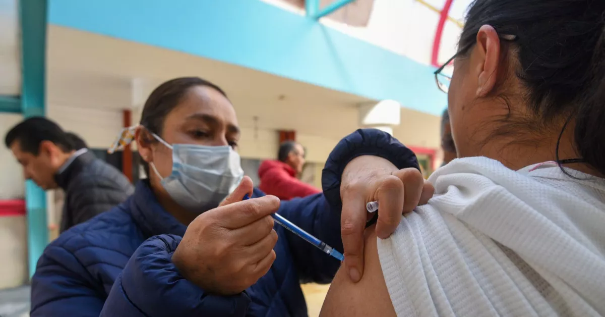 ¿Qué vacunas contra el covid-19 te puedes aplicar en México?