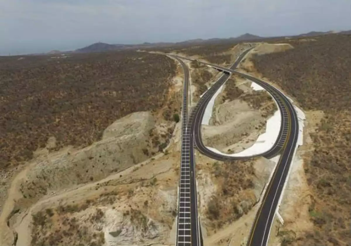 Autopista Cabo San Lucas Portada