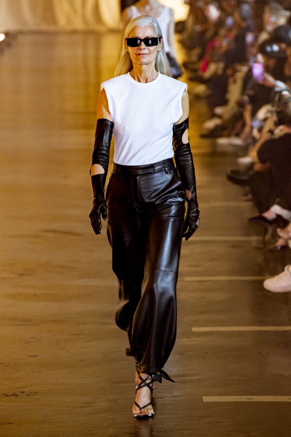 Off White S20 024.jpg