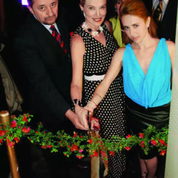 Enrique Castillo Pesado, Raquel Bessudo, Alana Savoir