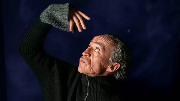 Retrato de Roberto Sosa, actor mexicano.