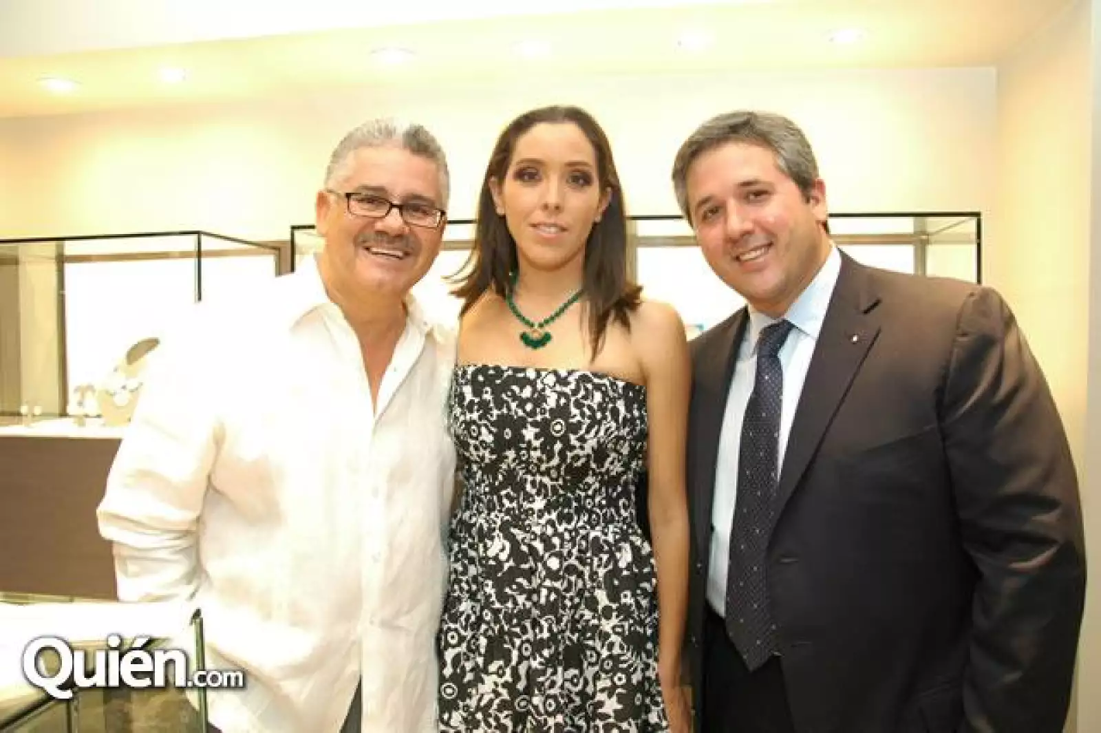 Juan Claudio Poblete,Trilce Cuevas,Fernando Pesci