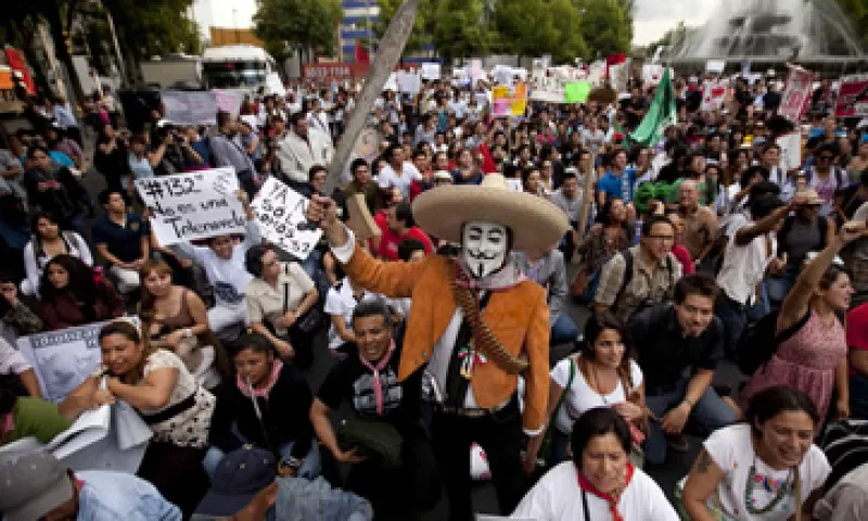 Ls marchas organizadas por el movimiento #YoSoy132 son genuinas, dicen candidatos presidenciales. (Foto: AP)