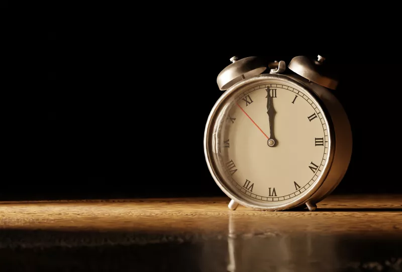 Científicos ajustan el Reloj del Fin del Mundo este 2025 