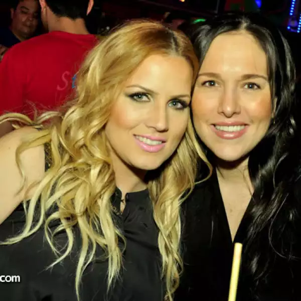 Nelly Toussaint de Castillo y Lucy Rivas de González