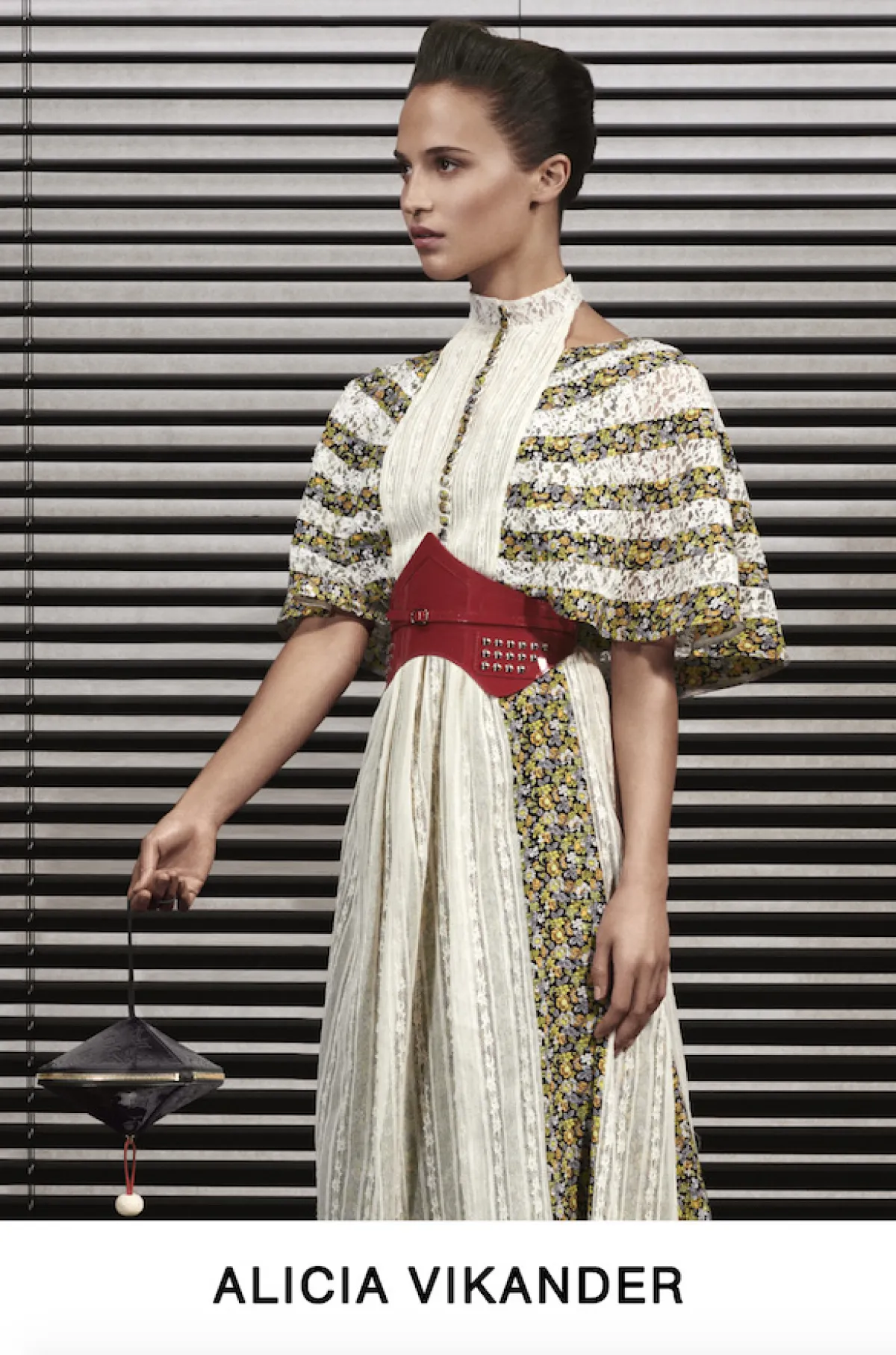 Alicia Vikander amiga de la marca, en la colección Pre-Fall 
