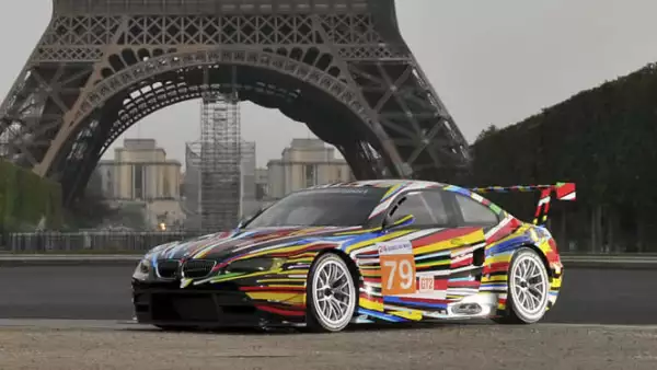A principios de este año incluso fue reconocido por el icono musical Bono, de U2, como uno de los artistas ideales para diseñar un automóvil y hacer que el mundo se enamorara de nuevo de los automóviles.