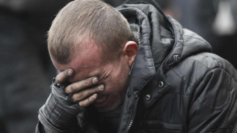 Los choques del jueves, en los que ambas partes usaron armas de fuego, traumó a muchos ucranianos, cuya Revolución Naranja de 2004-05 por la democracia fue mayormente pacífica.