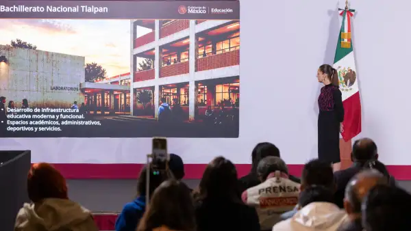 En la imagen, la presidenta Claudia Sheinbaum durante la conferencia de prensa en la que se presentó el nuevo uso del terreno.