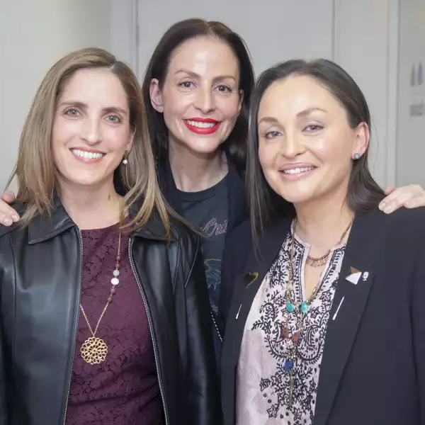 Vanessa Leipen, Sofia Reynoso, Sissi Leipen
