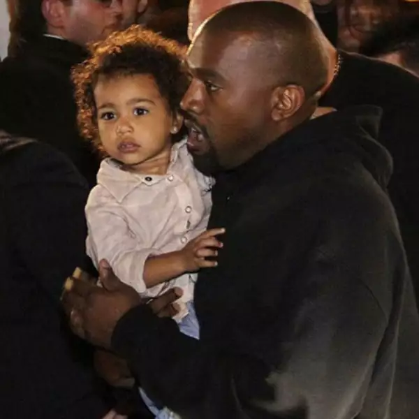 North y Kanye acompañaron a Kim a su visita por el país asiático, mismo que ella dijo lo dedicó a conocer más sobre sus ancestros.