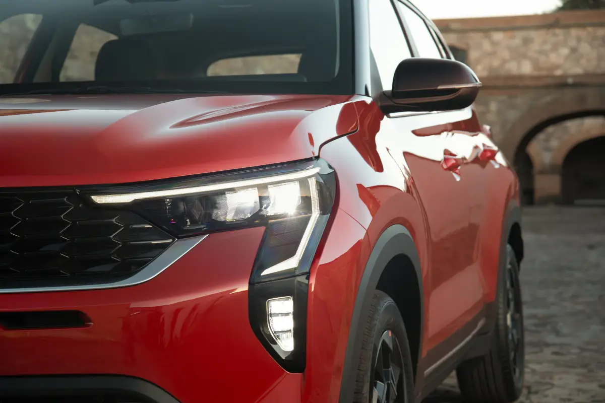 Comprar auto nuevo en México te cuesta medio millón de pesos en promedio