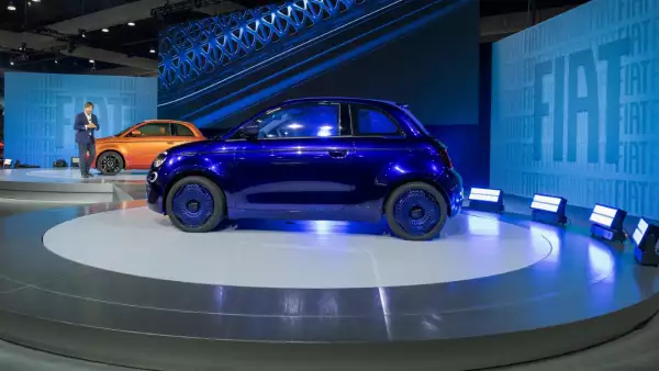 stellantis-variante-hibrida-fiat-500.jpg