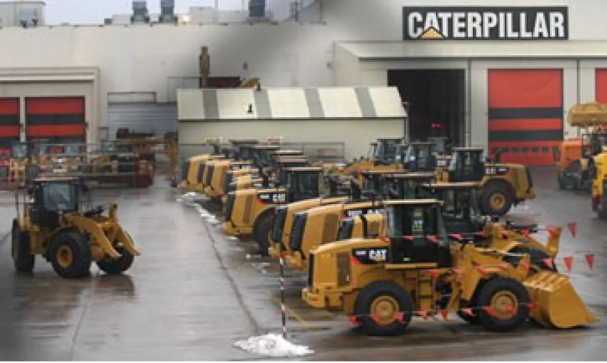 Caterpillar dijo que los costos son tan altos que sería más barato importar las máquinas antes que producirlas en la fábrica belga. (Foto: AP)