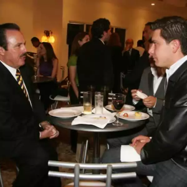 Premio Anáhuac a Laura Barrera Fortoul (Directora General DIF Edo. de México)