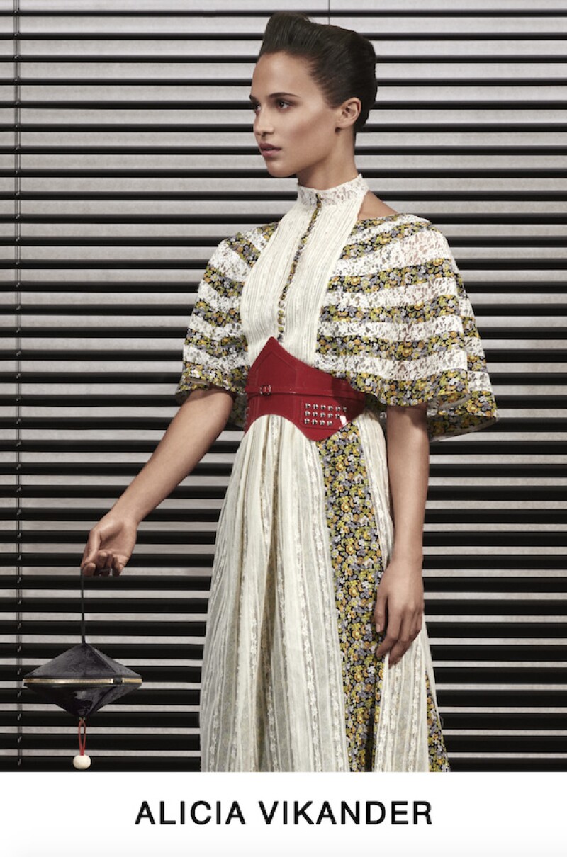 Alicia Vikander amiga de la marca, en la colección Pre-Fall