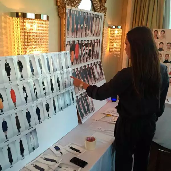 Este año, Victoria se mantuvo bastante ajetreada viajando por el mundo para promocionar su firma de ropa.