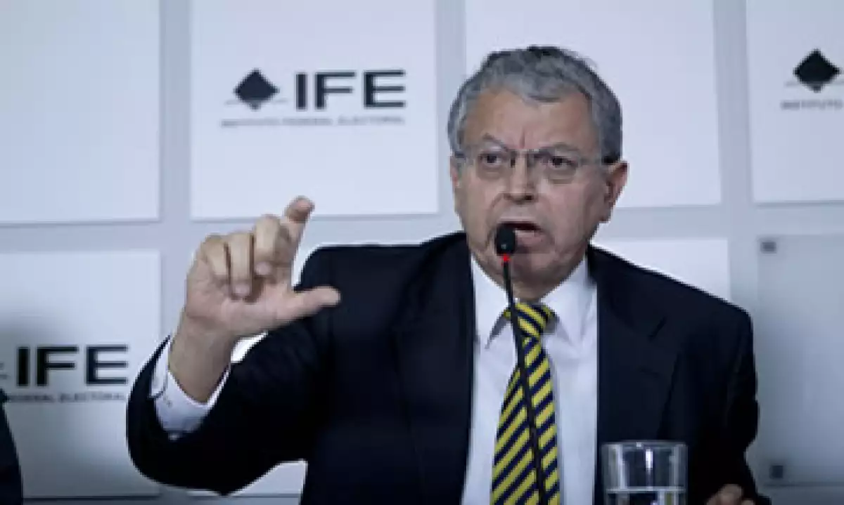 Manuel Camacho Solís también coordinó la consulta ciudadana sobre la reforma energética en 2008. (Foto: Cuartoscuro )