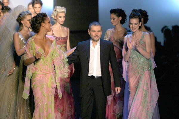 ELIE SAAB HAUTE COUTURE SHOW FOR SPRING / SUMMER 2004, PARIS FASHION WEEK, FRANCE - JAN 2004