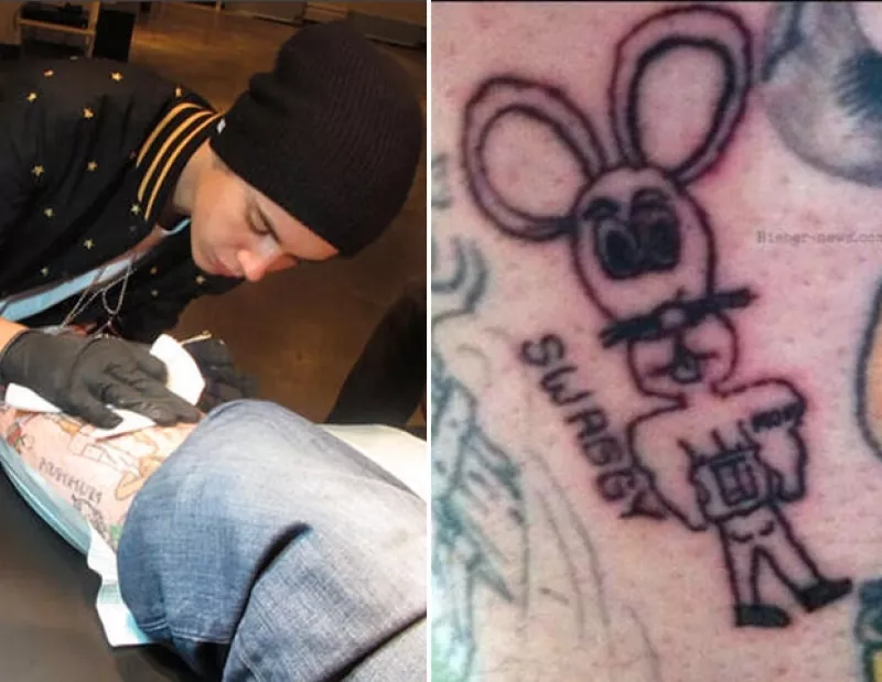 El astro pop grabó un ratón musculoso en la pierna del tatuador `Bang Bang´, motivo por el que fue multado con 2 mil dólares.