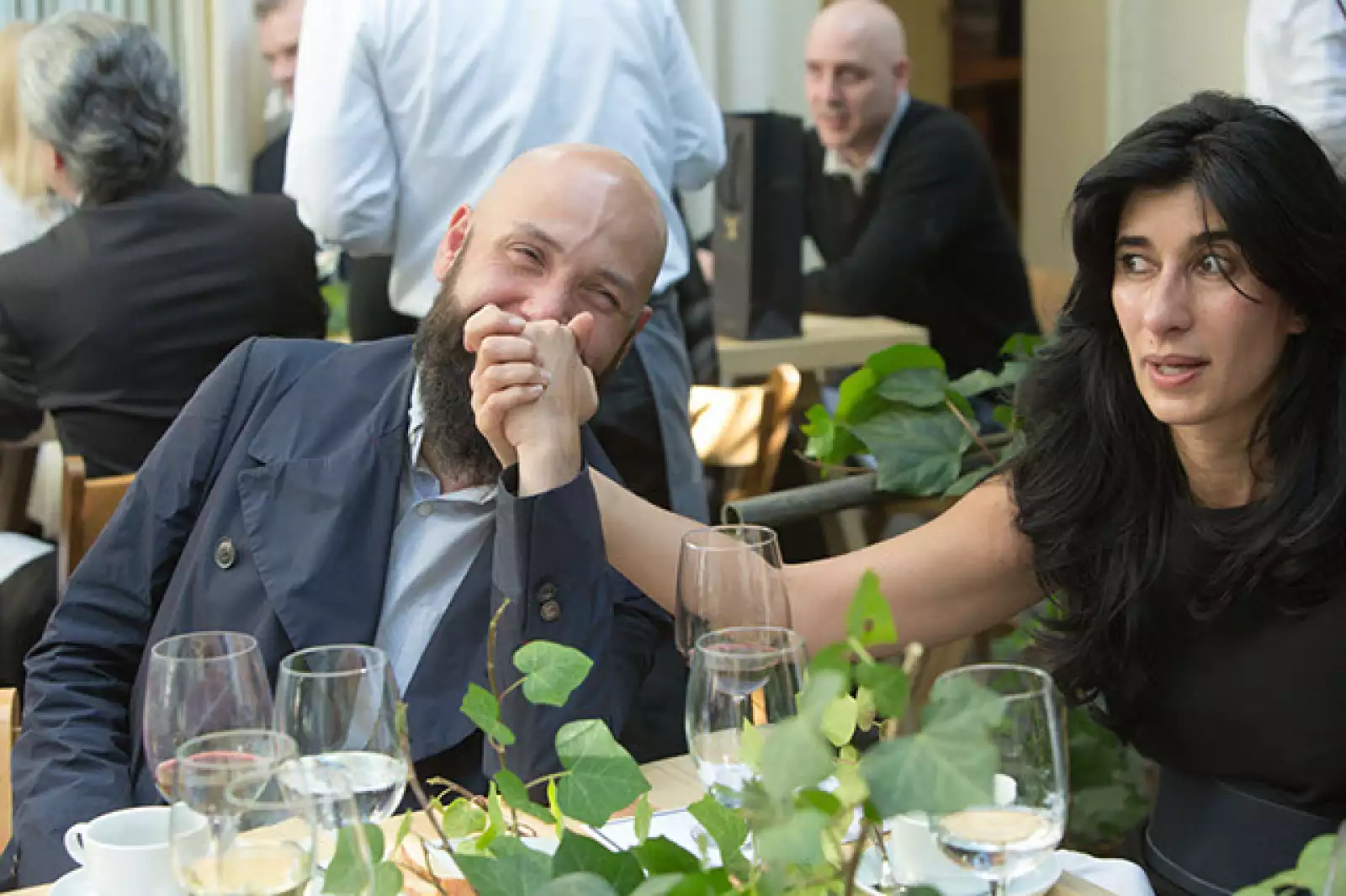 Oliver Castro,Abaseh Mirvali