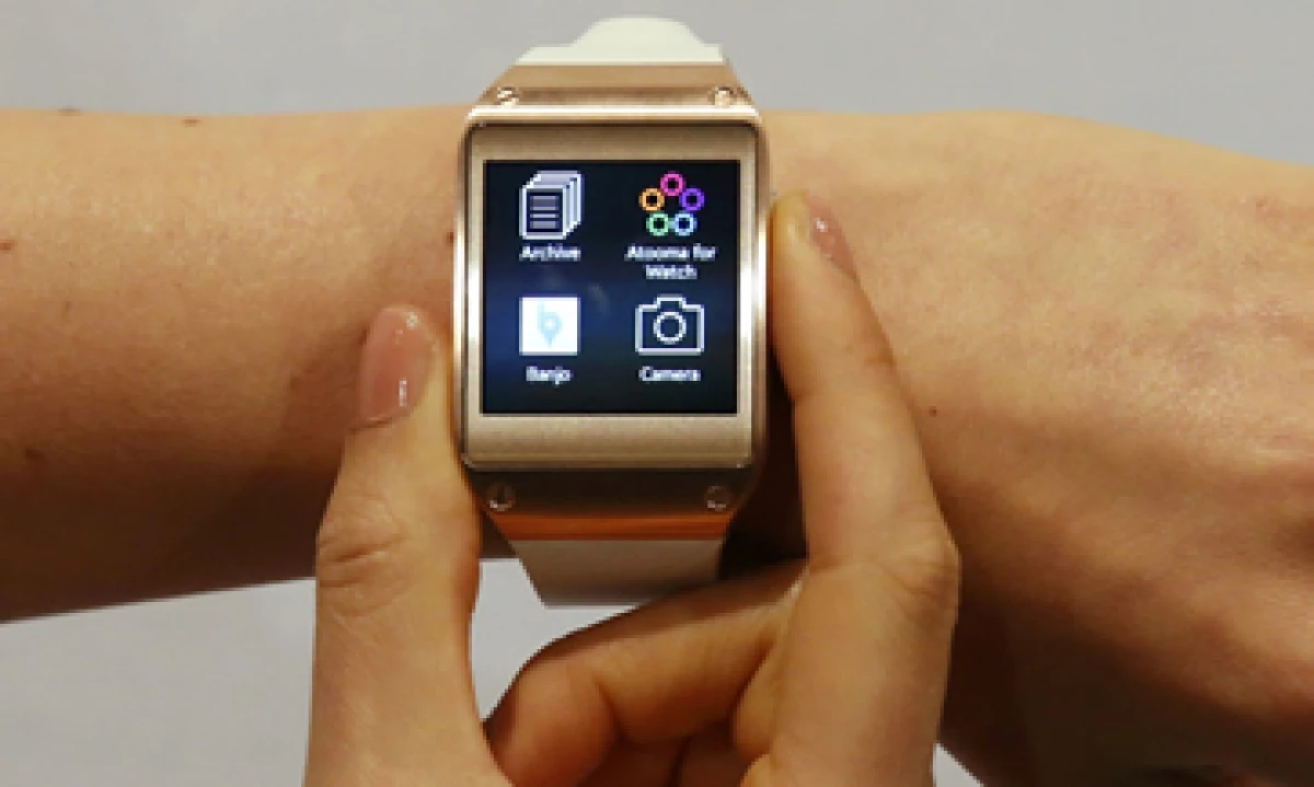 El reloj tiene una pantalla de 4.14 centímetro y peso de 73.8 gramos. (Foto: Reuters)