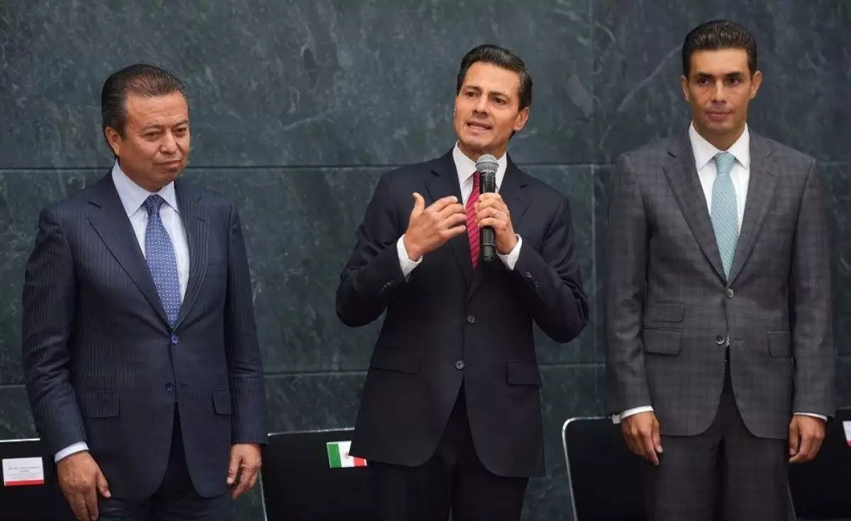 César Camacho, Enrique Peña Nieto y Jesús Sesma