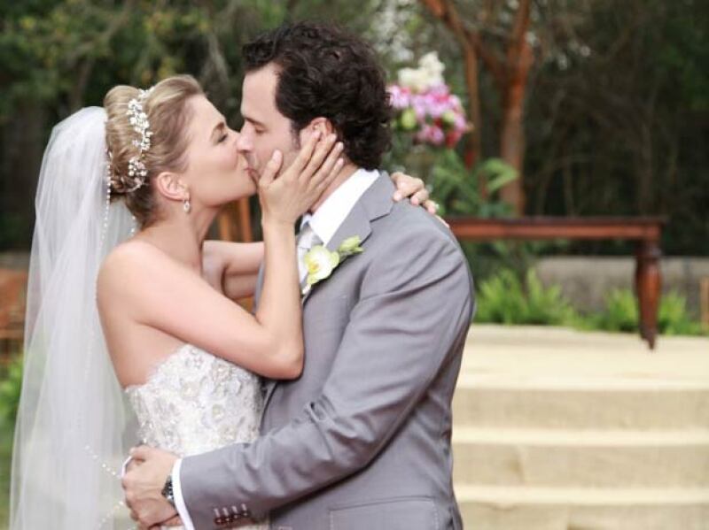 La celebración fue en grande, y aunque no han tenido hijos, se encuentran muy felizmente casados.