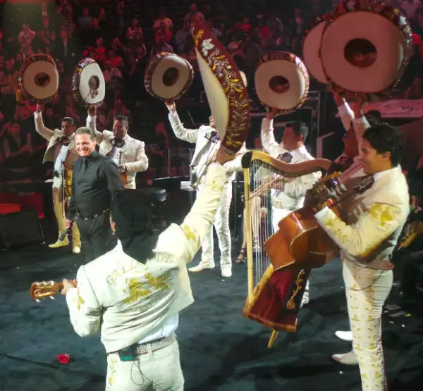 Luis Miguel y su mariachi lograron uno de los momentos más ovacionados de la noche.